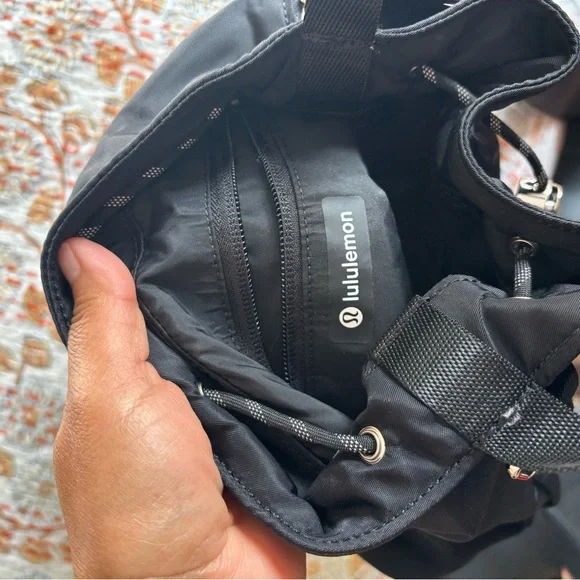 lululemon athletica Black Crossbody Drawstring Bucket Bag - Picture 6 of 6